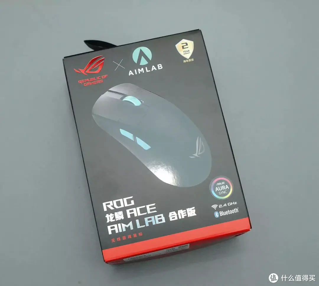 轻量化新旗舰——ROG龙鳞ACE X AimLab合作版 鼠标