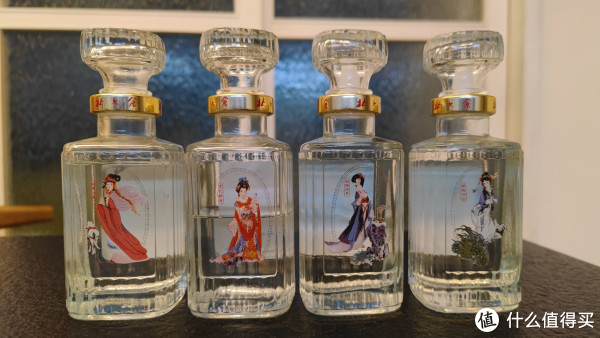 北大倉　白酒　君妃 50% 250ml x 4本 北大仓君妃50%vol 酱香型白酒250ml*4瓶礼盒装【报价价格评测怎么样