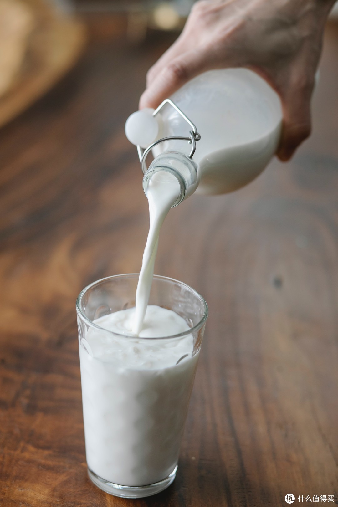 食客：关于牛奶的那些小秘密，一文让你看懂鲜奶和纯奶区别
