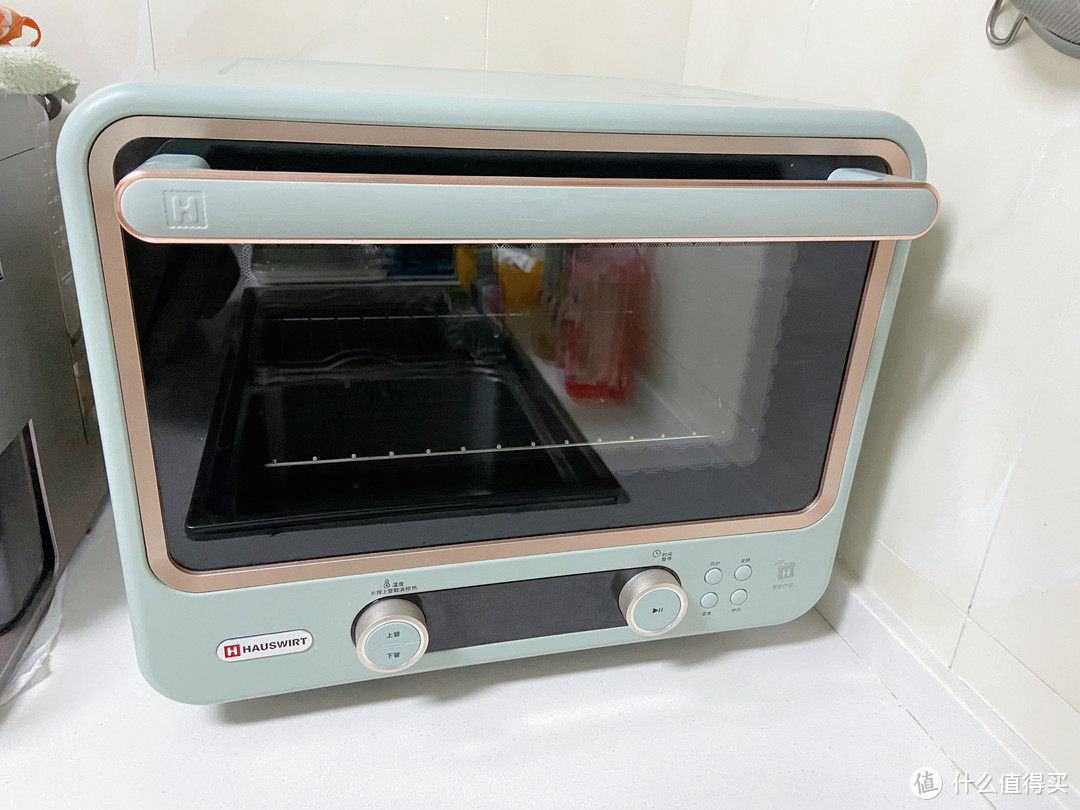品质生活离不开的厨房装备。实测海氏烤箱真的值得买吗？分享一款“金枕蛋糕”的做法。