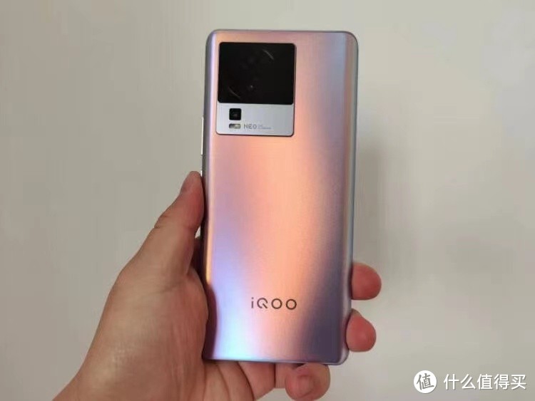 vivo iQOO Neo7竞速版：12GB+256GB跌至2399，成为手机市场的黑马