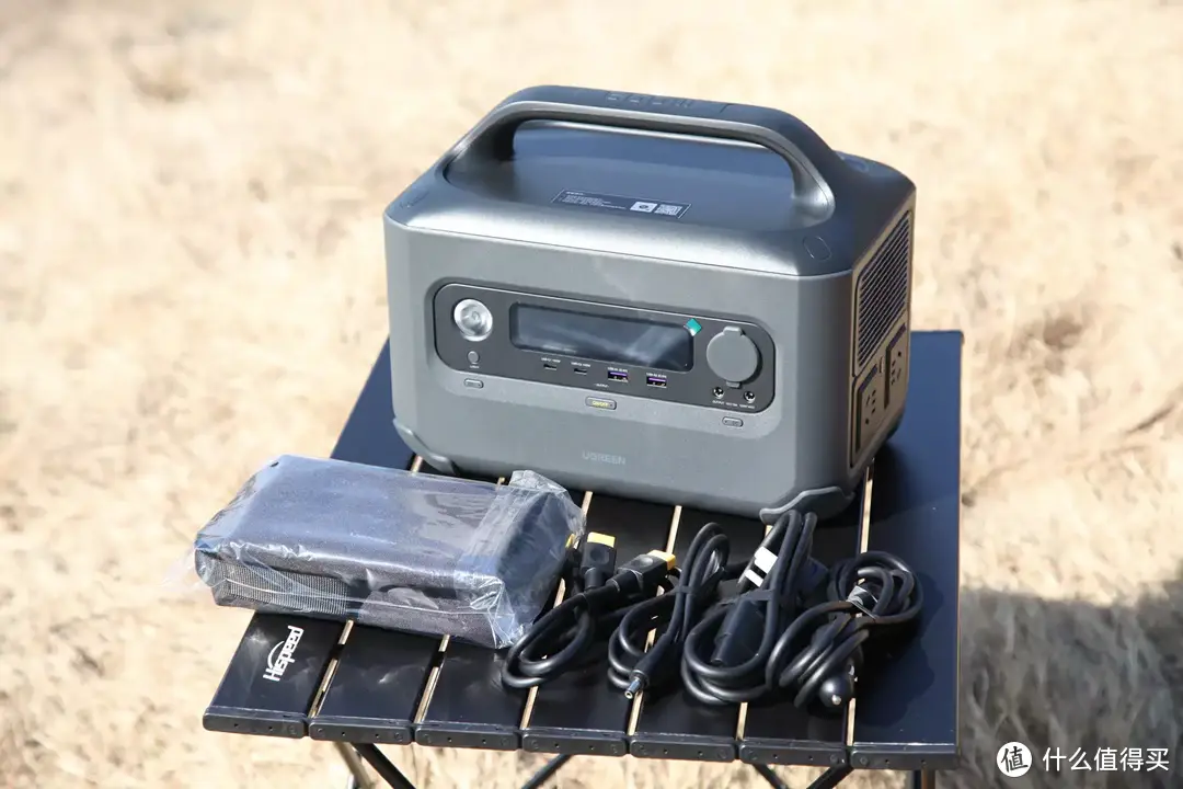 户外露营也能用上家用电器了，绿联星辰GS600户外电源体验
