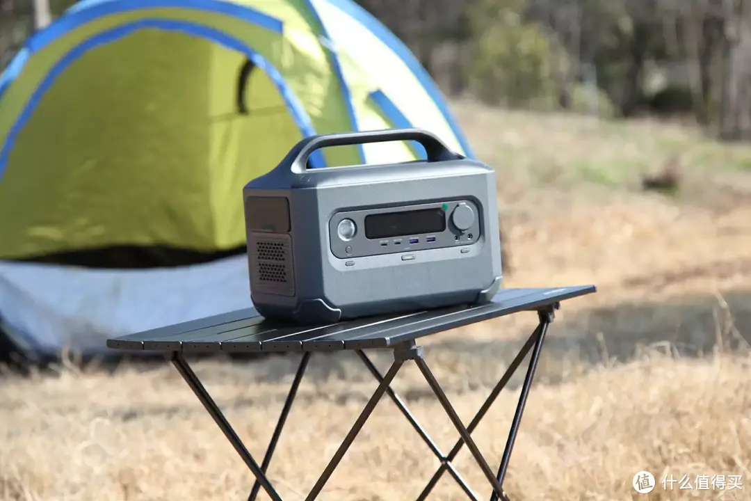 户外露营也能用上家用电器了，绿联星辰GS600户外电源体验