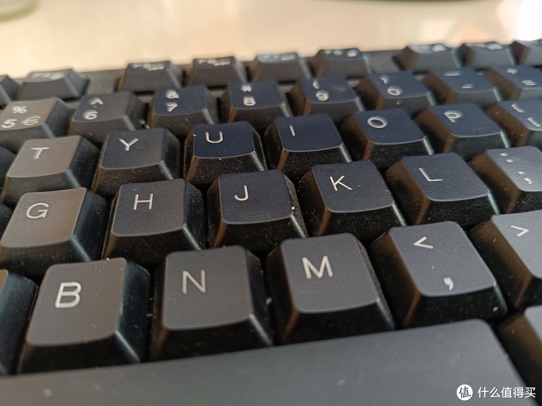 公司采购最喜欢的键盘之一：实惠又好用的双飞燕有线键盘。