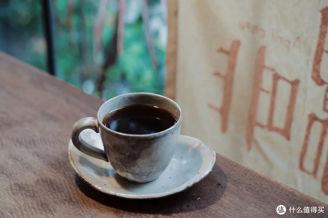 人均年喝咖啡数量堪比上海，这座自带香气的城市太好喝了！