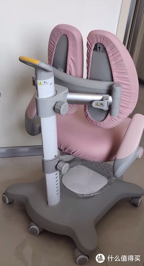 儿童学习椅的选择，粉色爱果乐