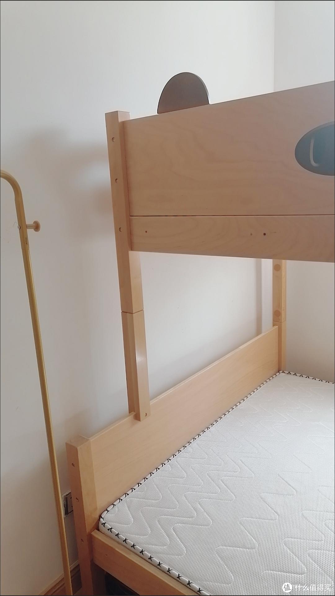 儿童房设计之木质上下儿童床