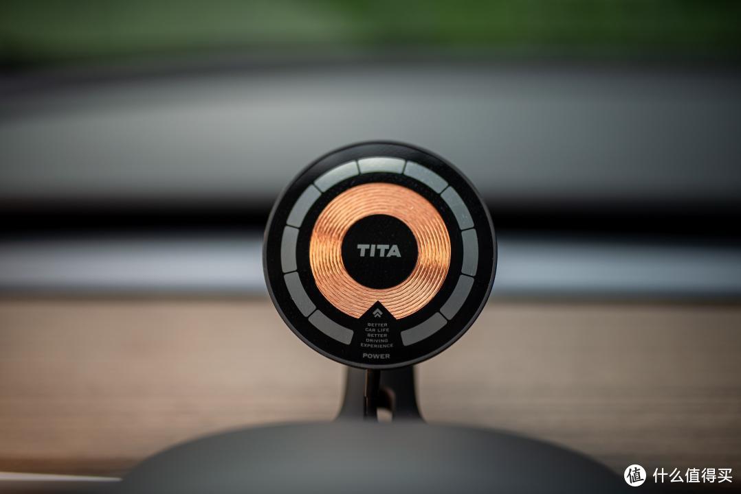 TITA MagSafe手机支架丨特斯拉Model 3/Y的第二屏幕
