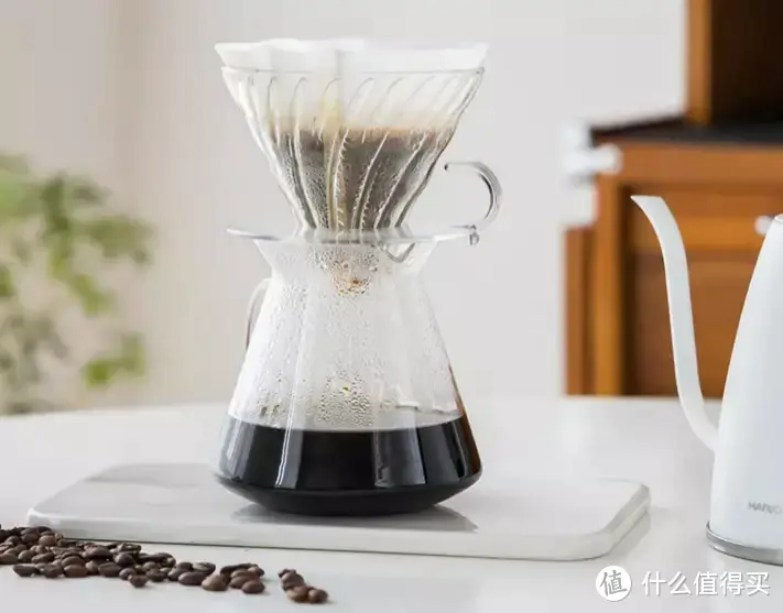 零基础手冲咖啡入门指南，聊聊新手该如何选择咖啡器具