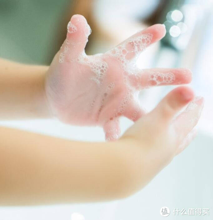 常备免洗洗手液，轻松保持手部洁净
