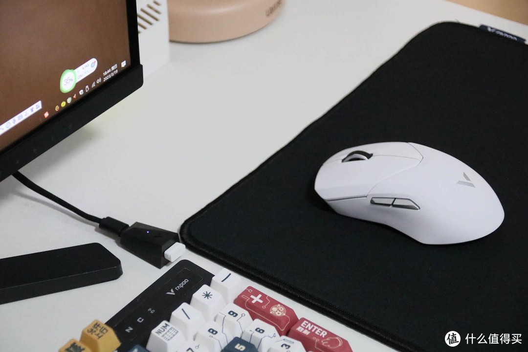 性价比极高的桌面套装，雷柏VT9游戏鼠标+V10s鼠标垫体验
