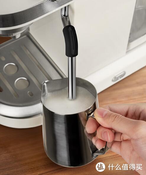 柏翠咖啡机颜值很高的一款小家电，优雅而又实用！