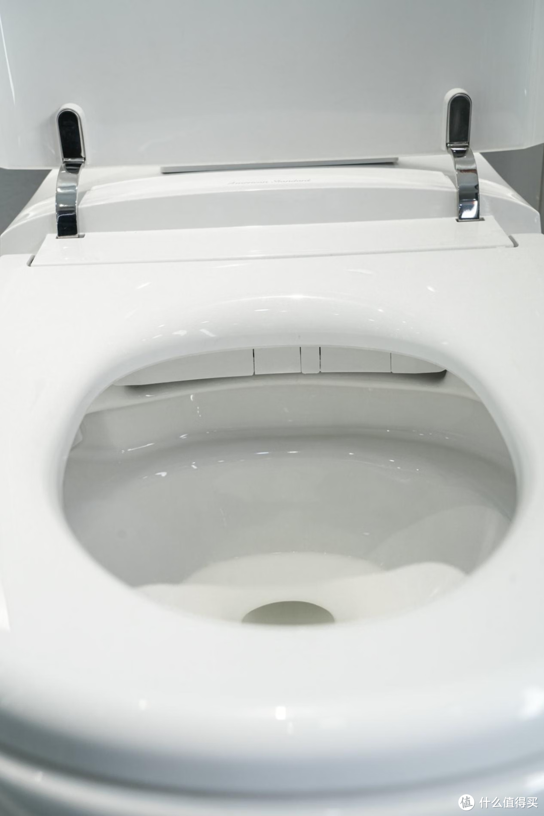 智能技术融入美标座厕，如厕体验舒适便捷