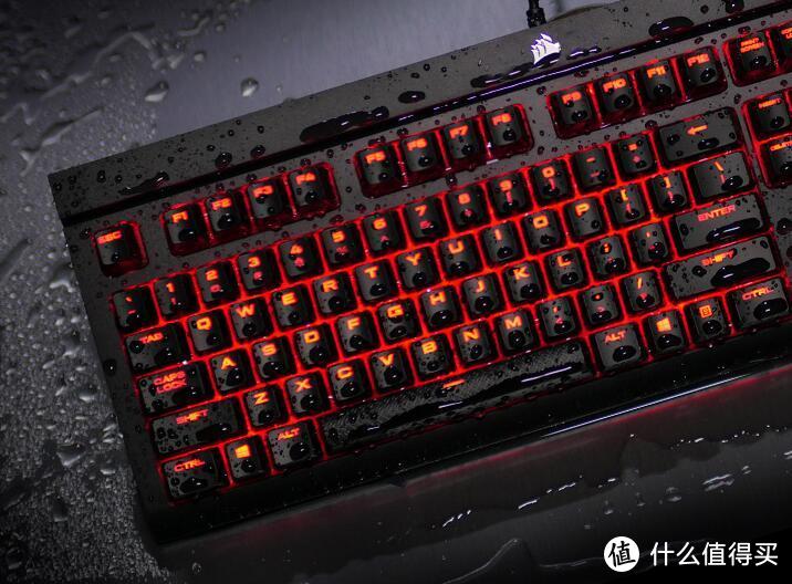高端游戏玩家设备推荐：美商海盗船K68机械键盘!