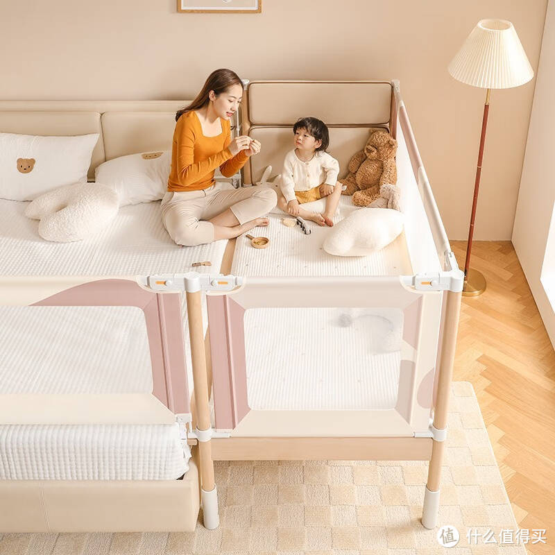 婴儿拼接床，无缝拼接更能保护宝宝的安全