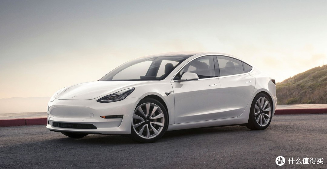 蔚来ET5与特斯拉Model 3的较量，谁能更胜一筹？