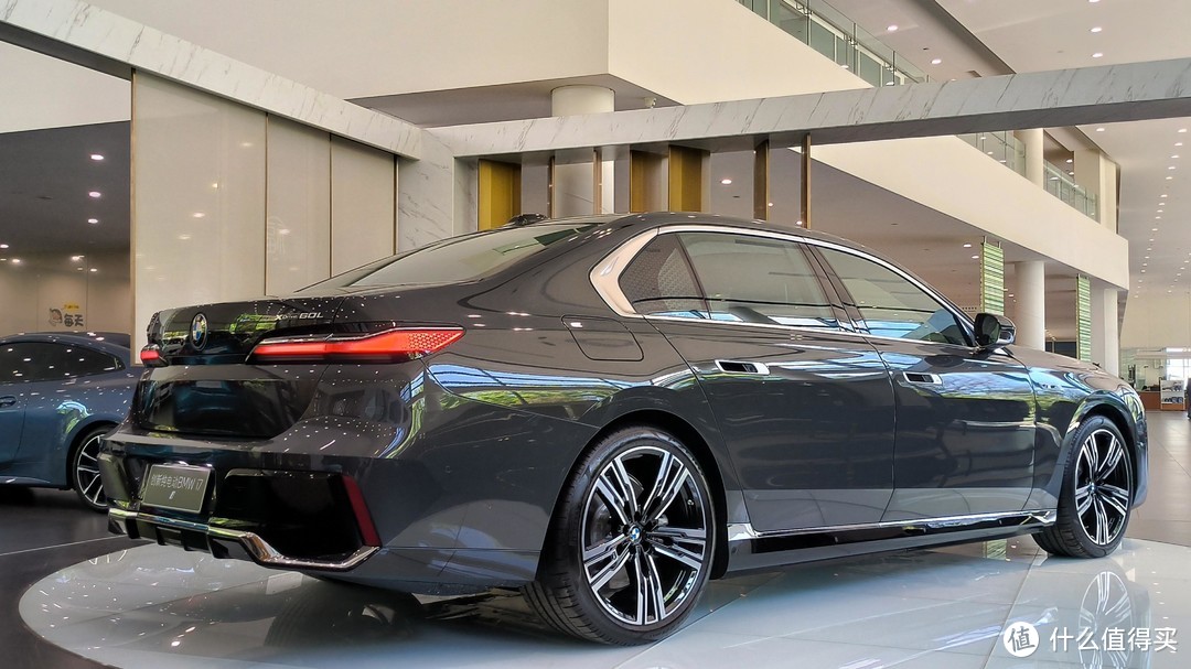 进店体验BMW i7——新时代顶级豪华轿车开创者