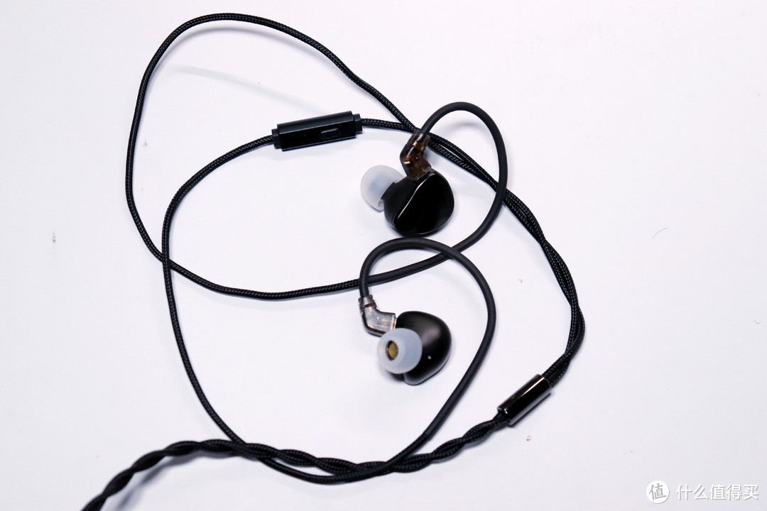 有线耳机优势依然在，余音SG-01有线HiFi耳机体验：好用不贵