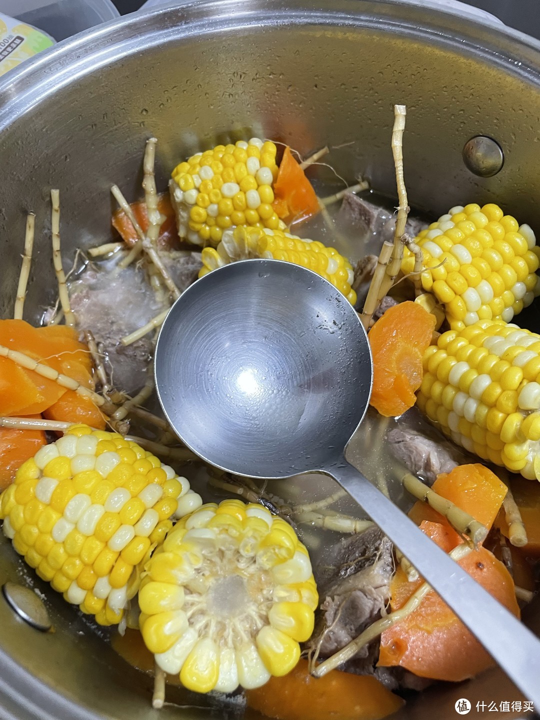 家常菜之胡萝卜玉米汤