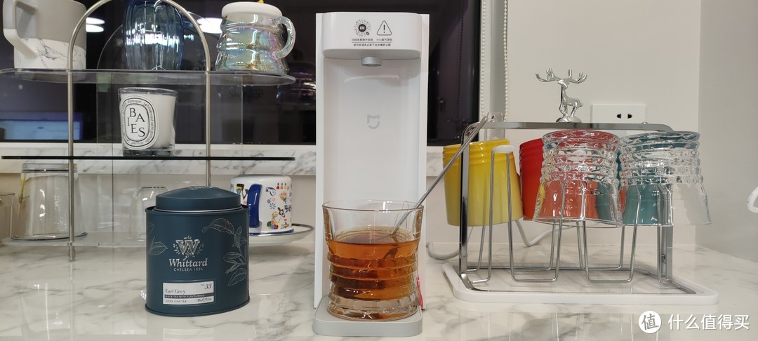 即热饮水机，3秒出热水，喝热水不在等待。喝水变简单，小家电真香体验。