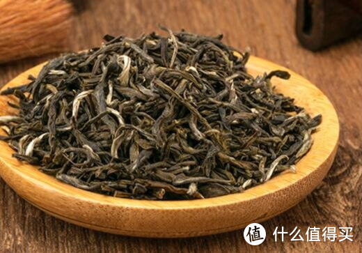 茶味浓郁，香气怡人，便是茉莉花茶