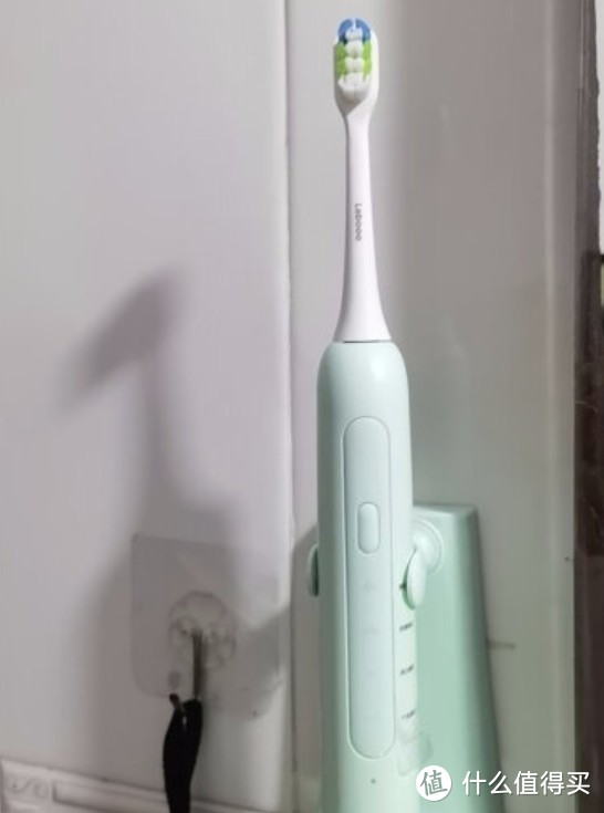 刷牙也能时髦！电动牙刷和冲牙器真的有这么神奇吗？