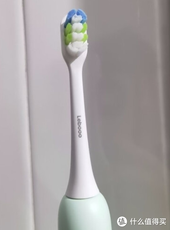 刷牙也能时髦！电动牙刷和冲牙器真的有这么神奇吗？