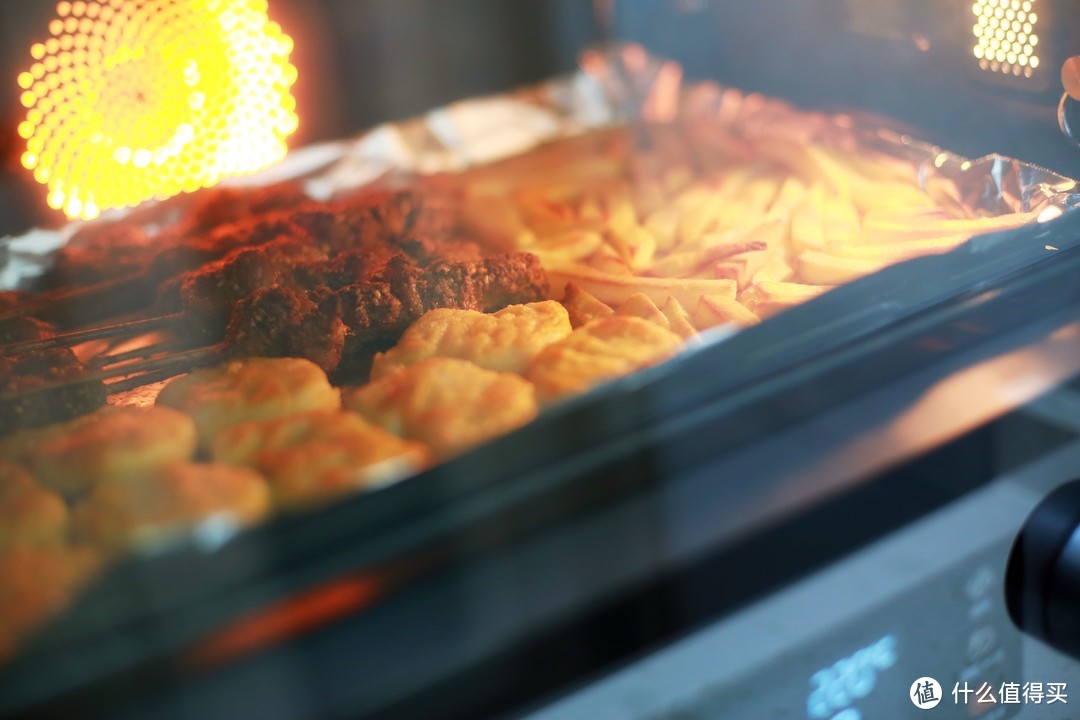 五面加热真不错，东芝石窑烤箱可能在3K价位无敌手！