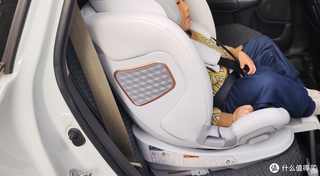 为什么给宝爸宝妈推荐全龄段I-size认证安全座椅？安全防护有保障还能更省钱！