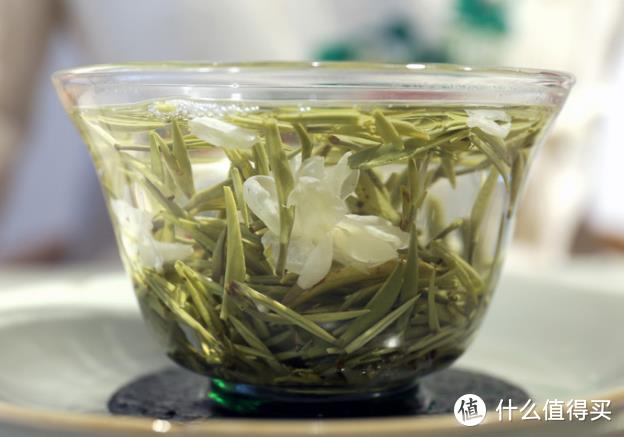 夏日限定，又香又提神的青提茉莉花茶来了！