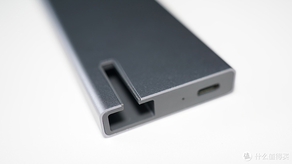 给你推荐的硬盘盒你买了吗？没买的话可以看看这一款——雷克沙E10 M.2 SSD硬盘盒 测评报告