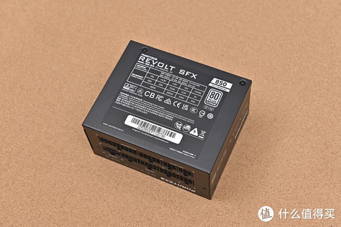 可立可卧小可爱——ROG B760-I+机械大师 E24 能量盒装机展示