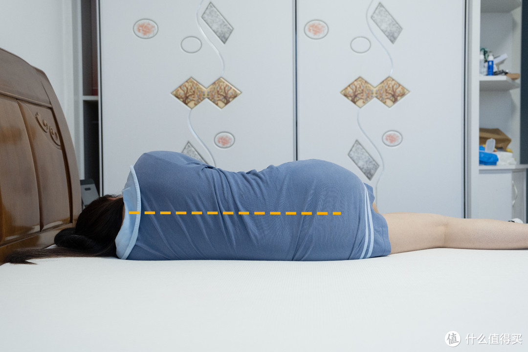 三千买的床垫到底值不值？长期腰痛患者聊一聊蓝盒子Z1到底睡着舒不舒服？