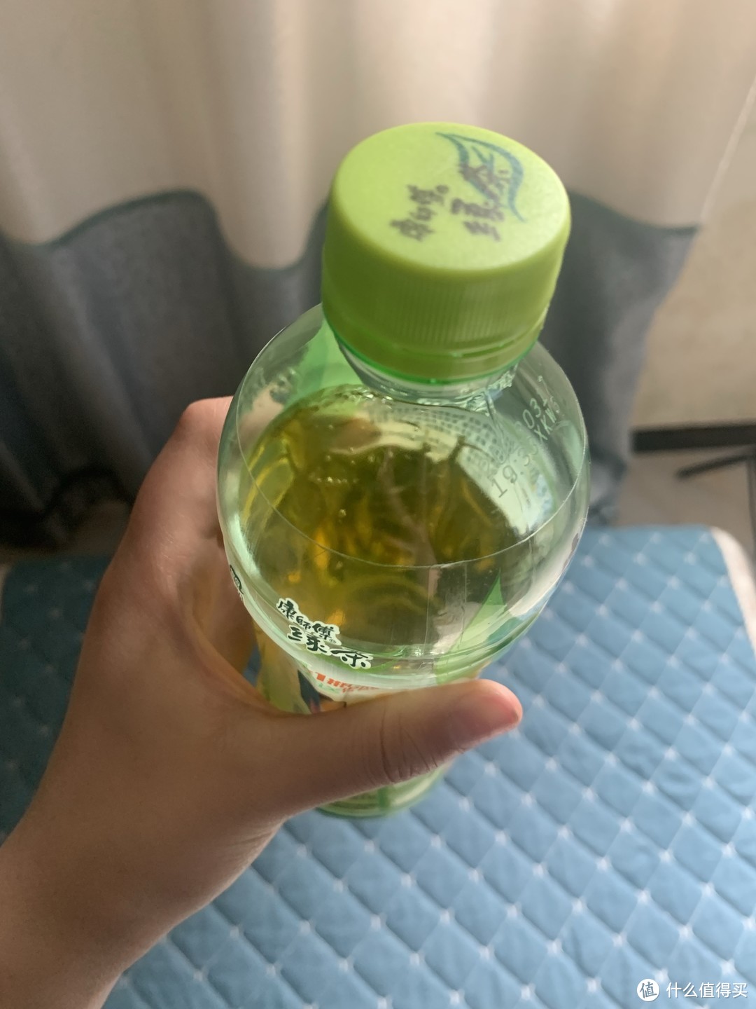 康师傅饮料选绿茶还是红茶？