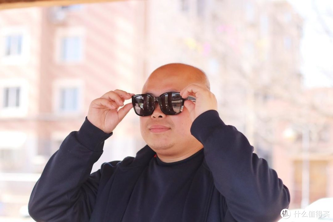 专为近视人群设计，小米推出偏光太阳镜套镜，售价仅百元