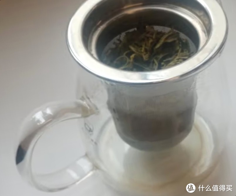 不是茶壶，也不是茶杯，是懒人必备的泡茶神器