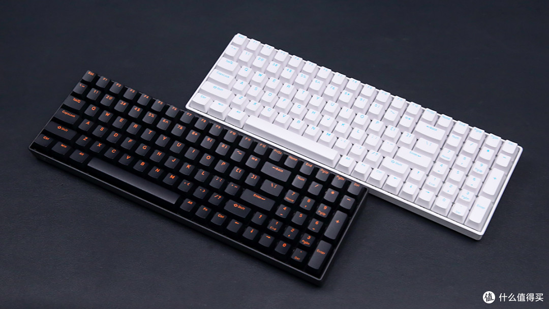 雷柏v500diy热插拔背光游戏机械键盘评测:96%配列 全键热插拔