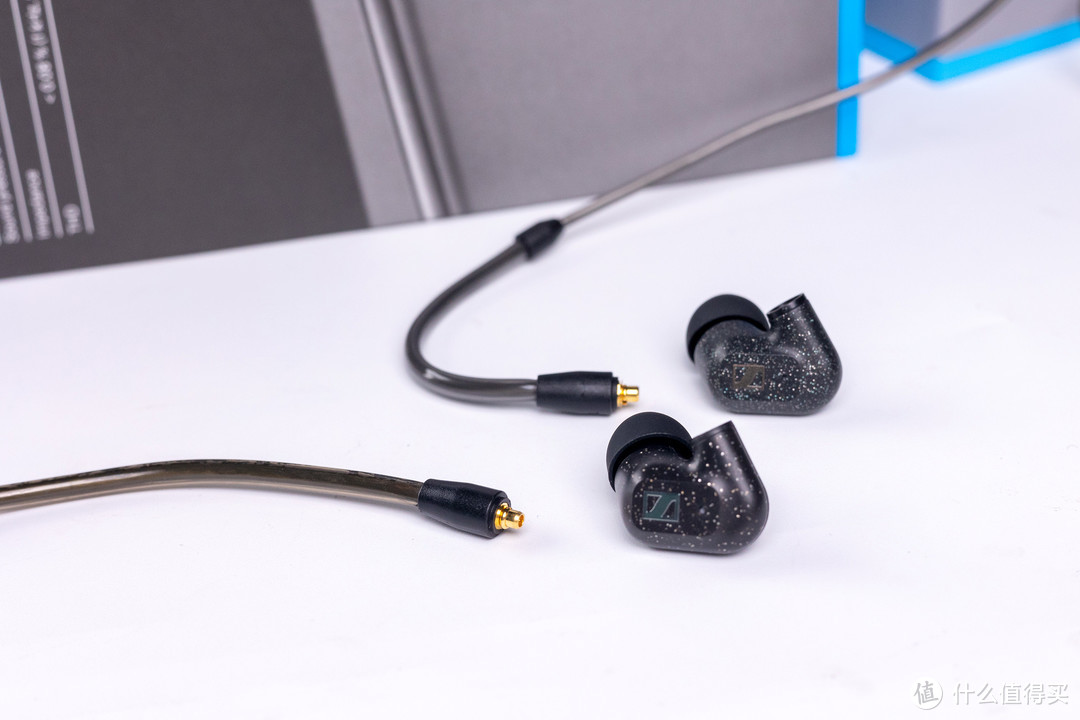 盗版IE300强于正版？如何分辨盗版耳机？森海塞尔（假）IE300有线耳机测评对比