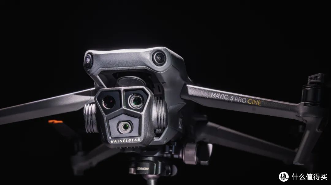 无人机的第三只眼睛！大疆全新三摄无人机Mavic 3 Pro测评