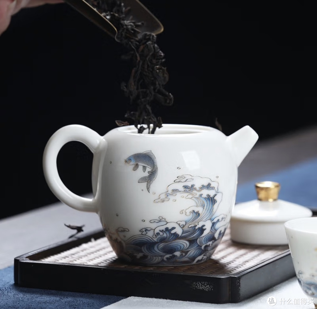 一壶多茗，一套多用，见证茶文化的时尚之路——MULTIPOTENT 羊脂玉茶具套装的秘密