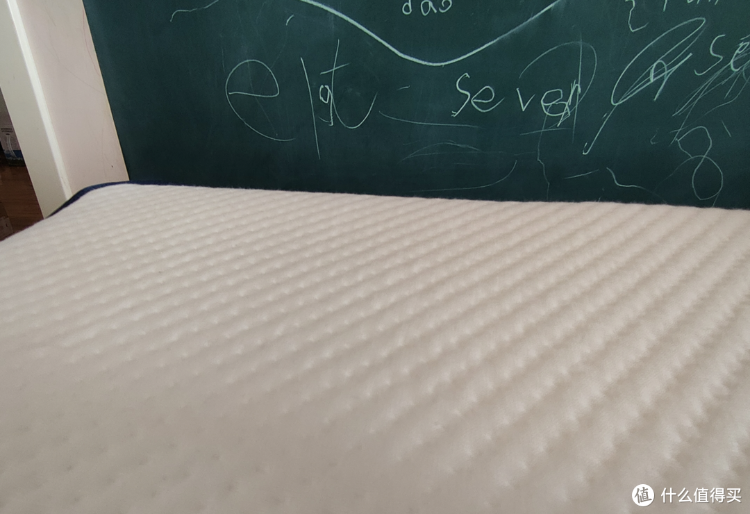 8分钟教会你如何选择舒适又超值的床垫。为什么我选了蓝盒子Z1
