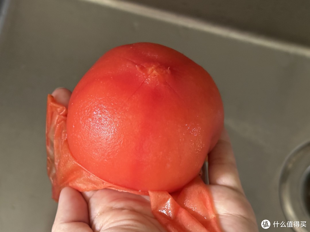 西红柿这样脱皮又快又干净