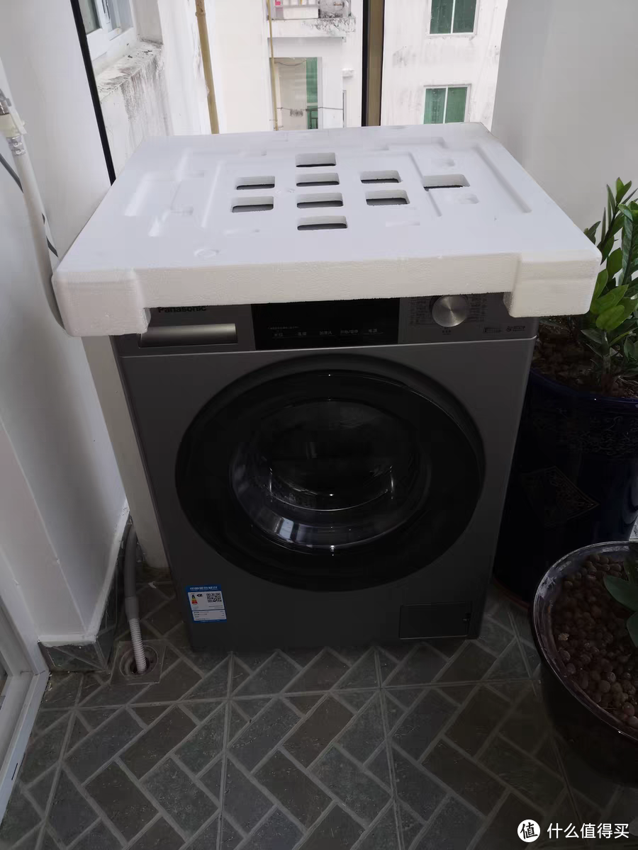 大件家电别选错之松下的滚筒式洗衣机。