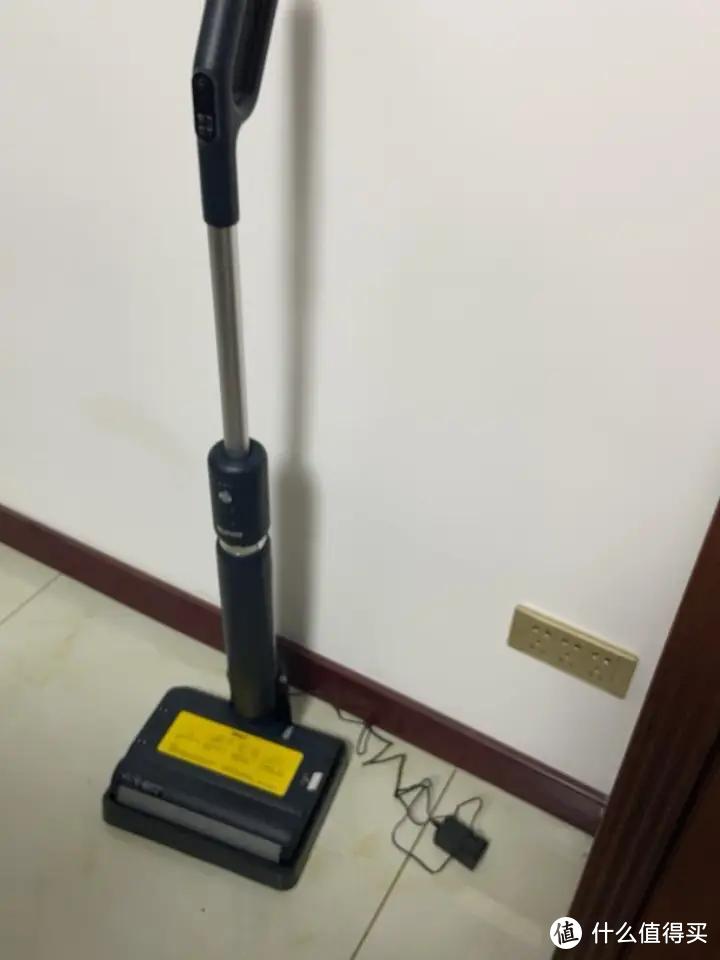 苏泊尔无线智能洗地机，家庭必备清洁神器！