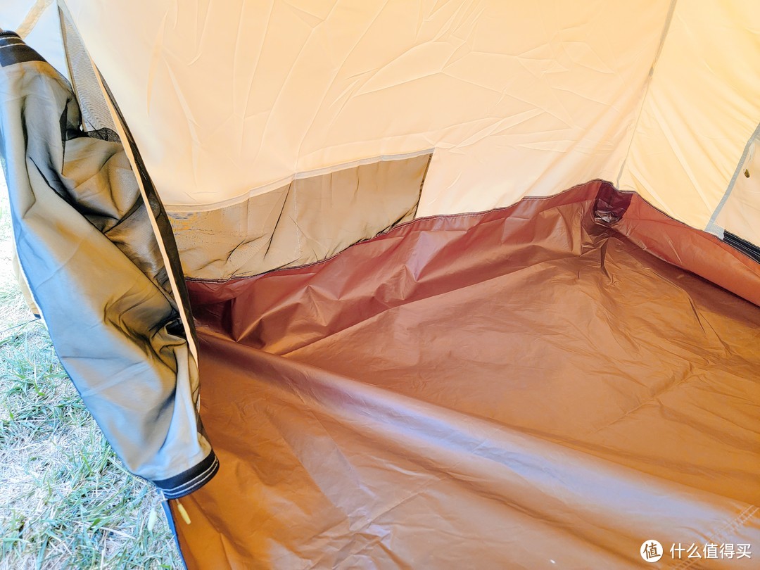 还在为帐篷的笨重且繁琐而发愁吗？快来看看Naturehike挪客沙丘隧道帐，轻量化仅七公斤，十分钟快速搭建！