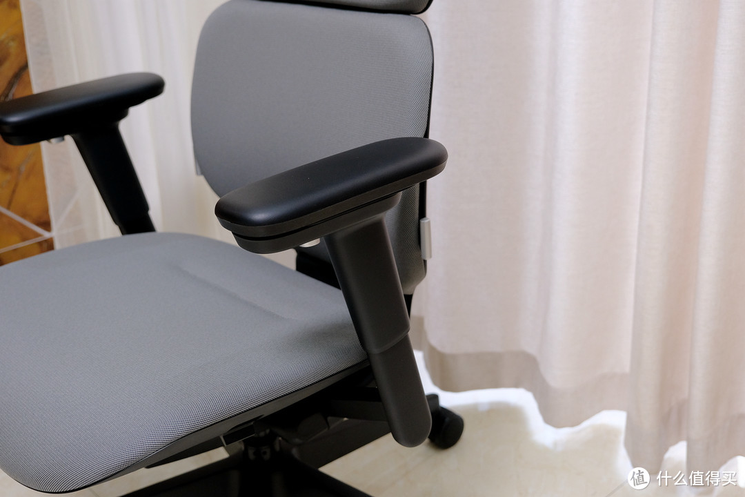 支撑舒适到位久坐真不累，ZUOWE座为Fit人体工学椅 深度体验
