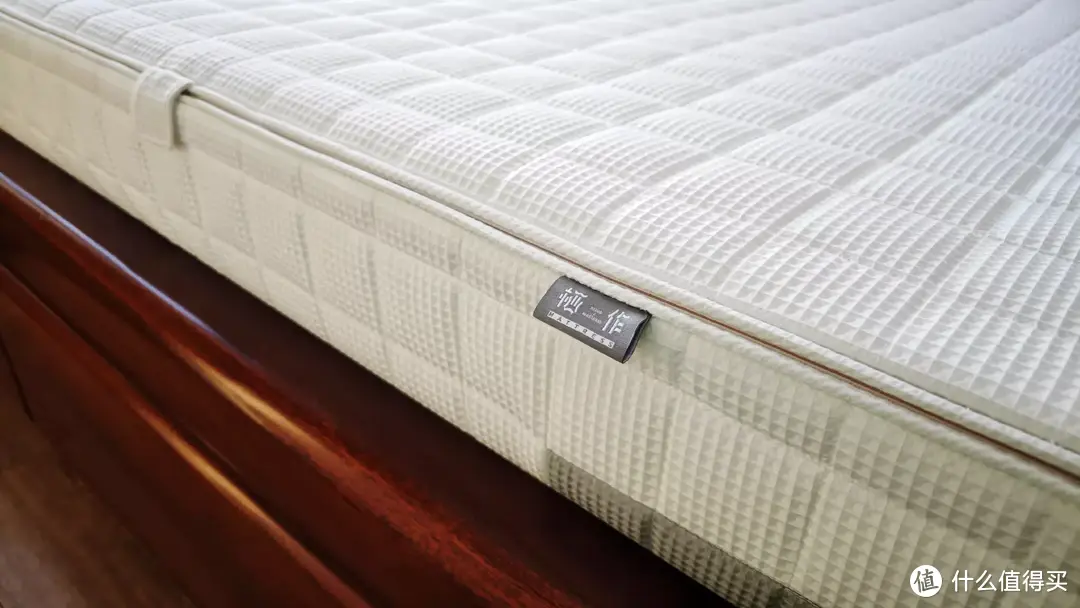 软床or硬床？到底哪一种床垫更有益于身体健康？栖作蹦蹦床垫可能是你的最佳选择！