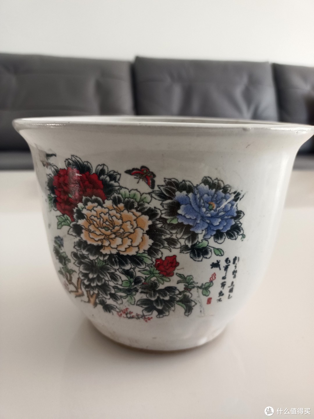 从花卉市场上淘回的陶瓷花盆，物美价廉，超级实用