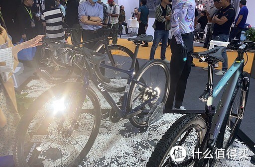 小编带你逛上海自行车展：电助力成新趋势，国货性价比好物抢先看！
