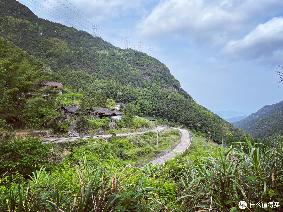 山路崎岖